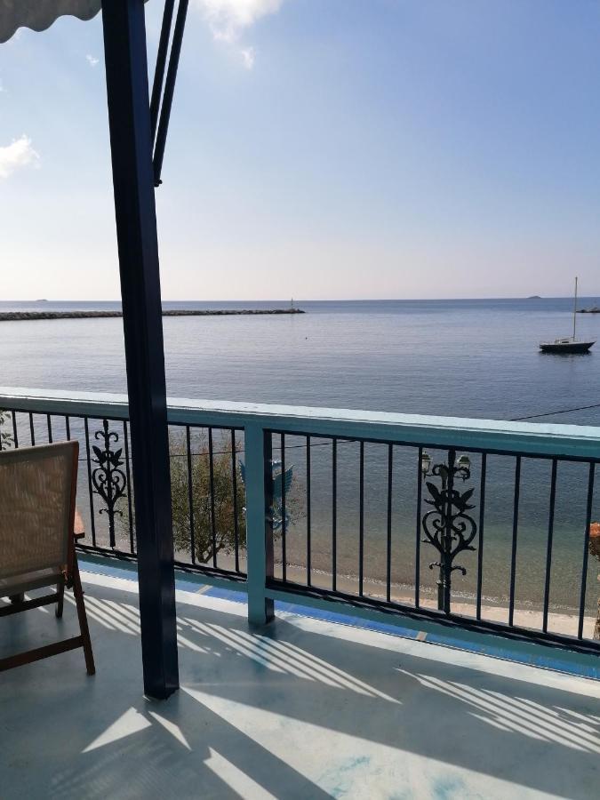 Villa Evmenia Panoramic View & Sea Front Apartments Скопелос Екстериор снимка