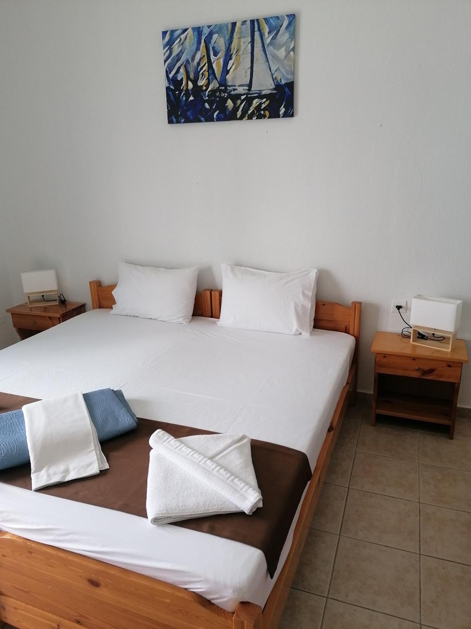 Villa Evmenia Panoramic View & Sea Front Apartments Скопелос Екстериор снимка