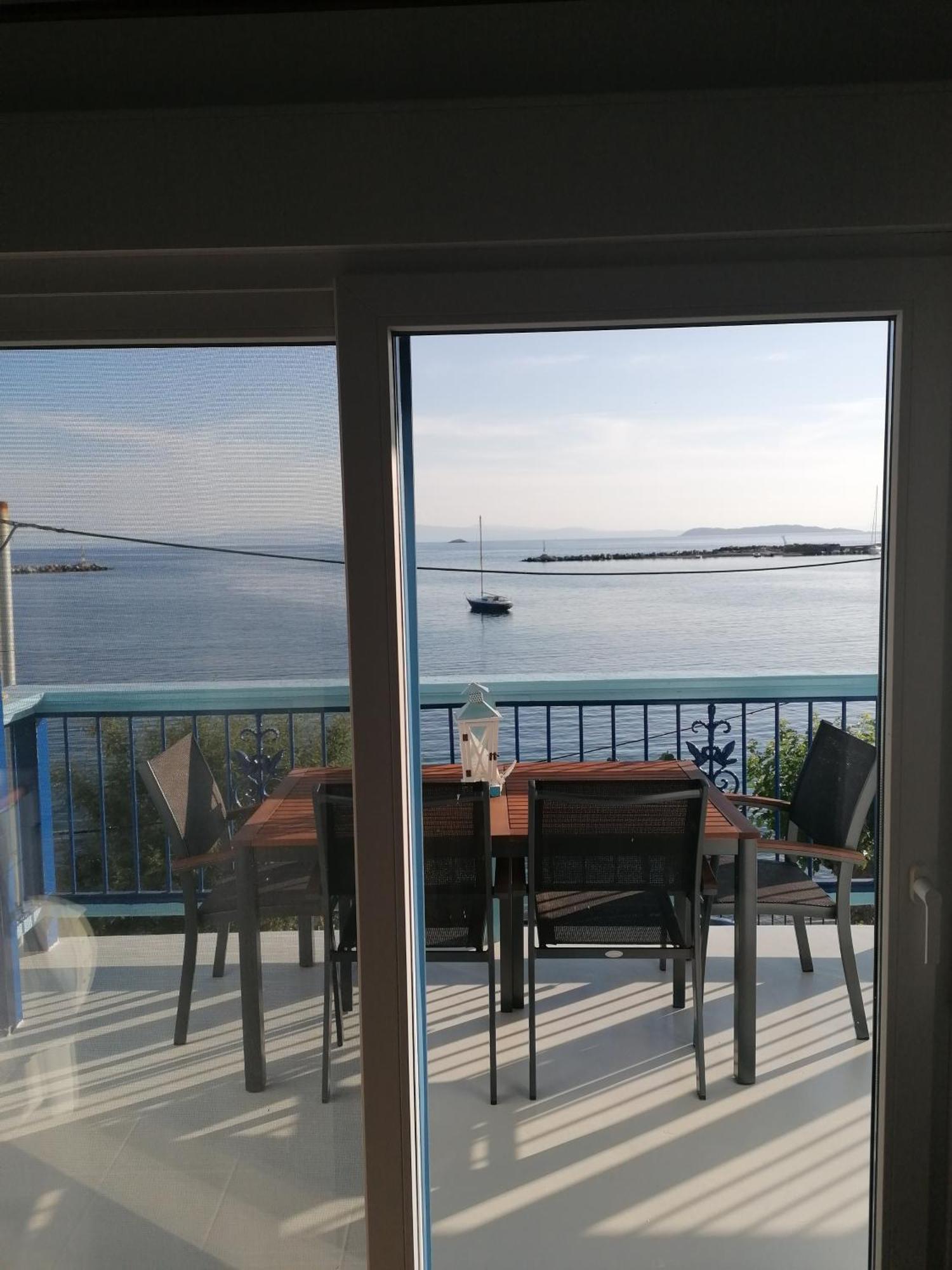 Villa Evmenia Panoramic View & Sea Front Apartments Скопелос Екстериор снимка